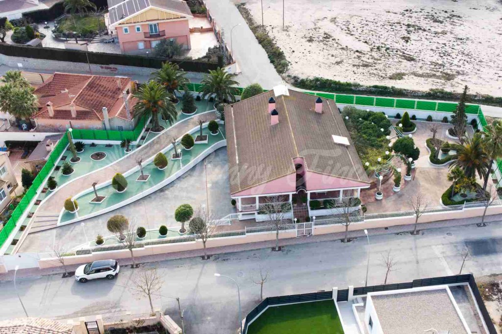 Imagen 2 de Casa-Chalet en Venta en Caudete Albacete