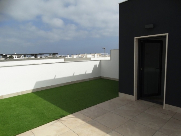 Imagen 3 de Adosada en Venta en Pilar De La Horadada Alicante