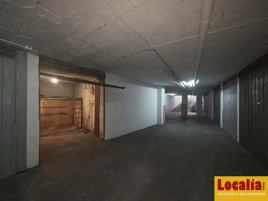 Imagen 3 de Venta plaza de garaje cerrada en Torrelavega
