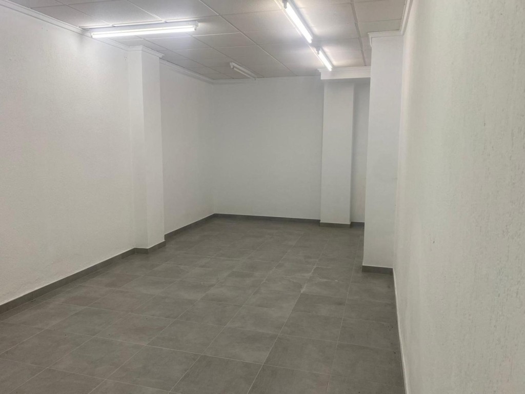 Imagen 4 de Local comercial en zona de gran paso