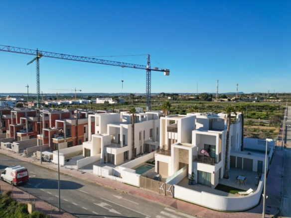 Imagen 1 de Adosada en Venta en Alcazares