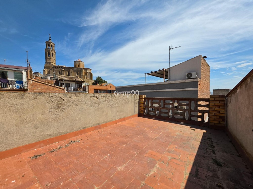 Imagen 1 de Espectacular casa de 567 m2 con infinitas posibilidades en Almenar