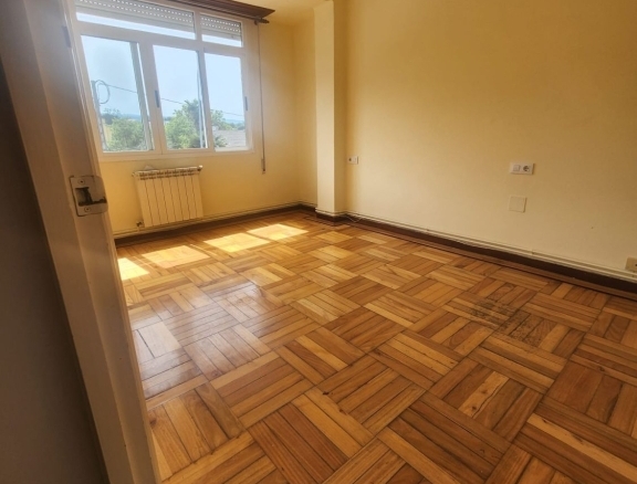 Imagen 3 de Piso en Venta en Naron La Coruña Ref: 438369