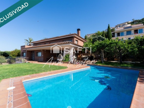 Imagen 2 de Villa Palau Saverdera con 5 habitaciones y piscina