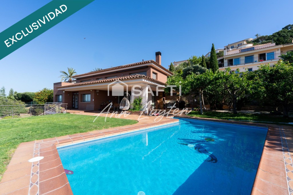 Imagen 2 de Villa Palau Saverdera con 5 habitaciones y piscina