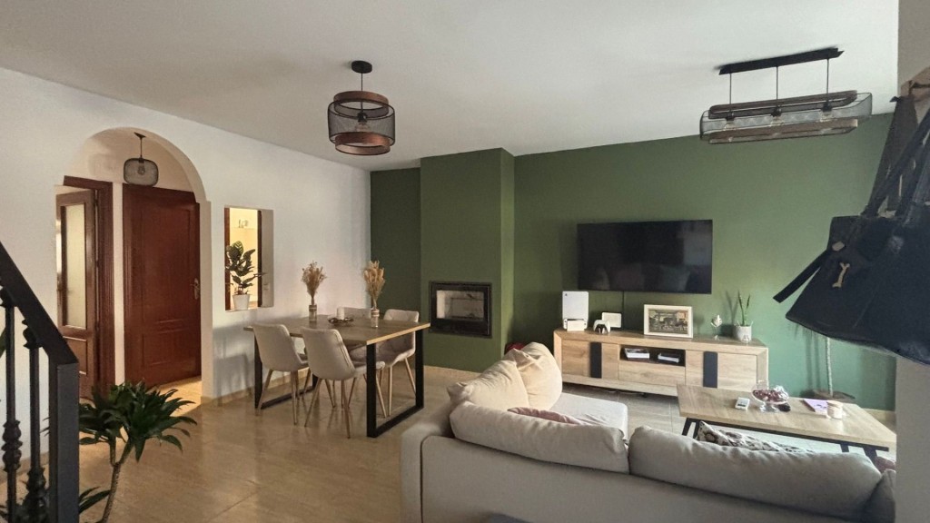 Imagen 2 de Adosada en Venta en Almayate Bajo Málaga