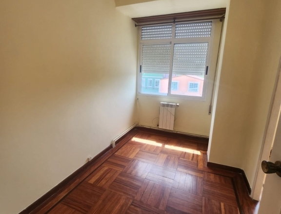 Imagen 4 de Edificio Viviendas en Venta en Naron La Coruña Ref: 438372