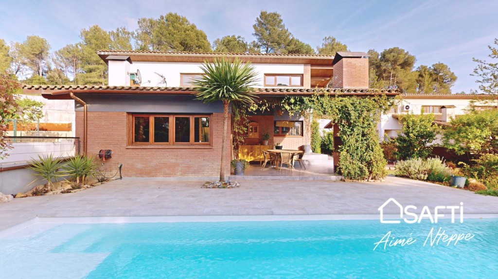 Imagen 1 de CHALET ATEMPORAL - FUSIÓN MODERNO-RUSTICO