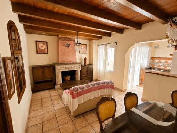 po-1265671-imagen - El Club del Propietario Imagen 1 de ¡Espectacular casa en el Centro de Estepona!