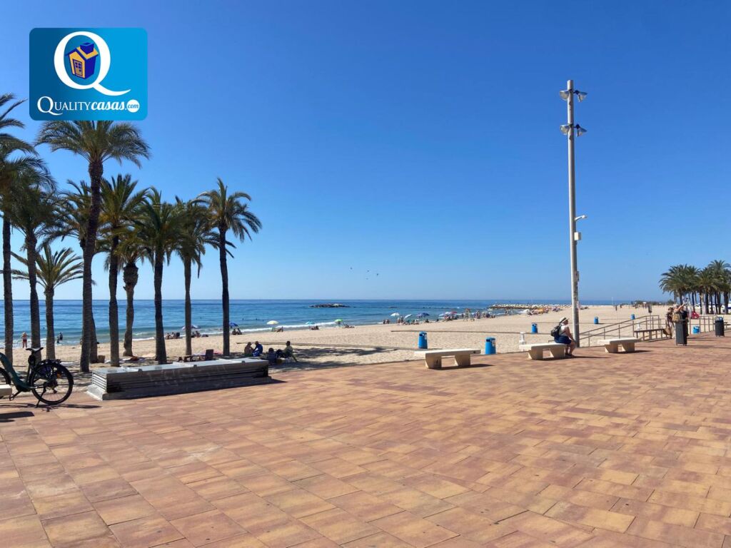 Imagen 4 de Casa-Chalet en Venta en Villajoyosa Alicante Ref: 36103R