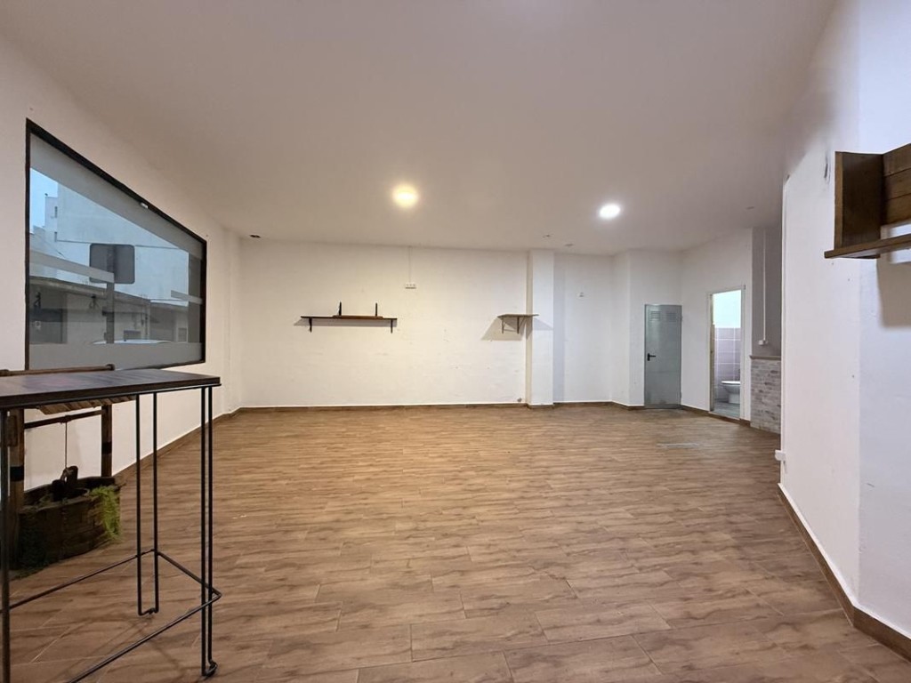 Imagen 2 de Local comercial en Alquiler en Ondara Valencia