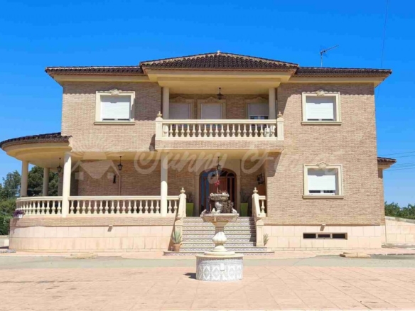 Imagen 3 de Casa-Chalet en Venta en Yecla Murcia