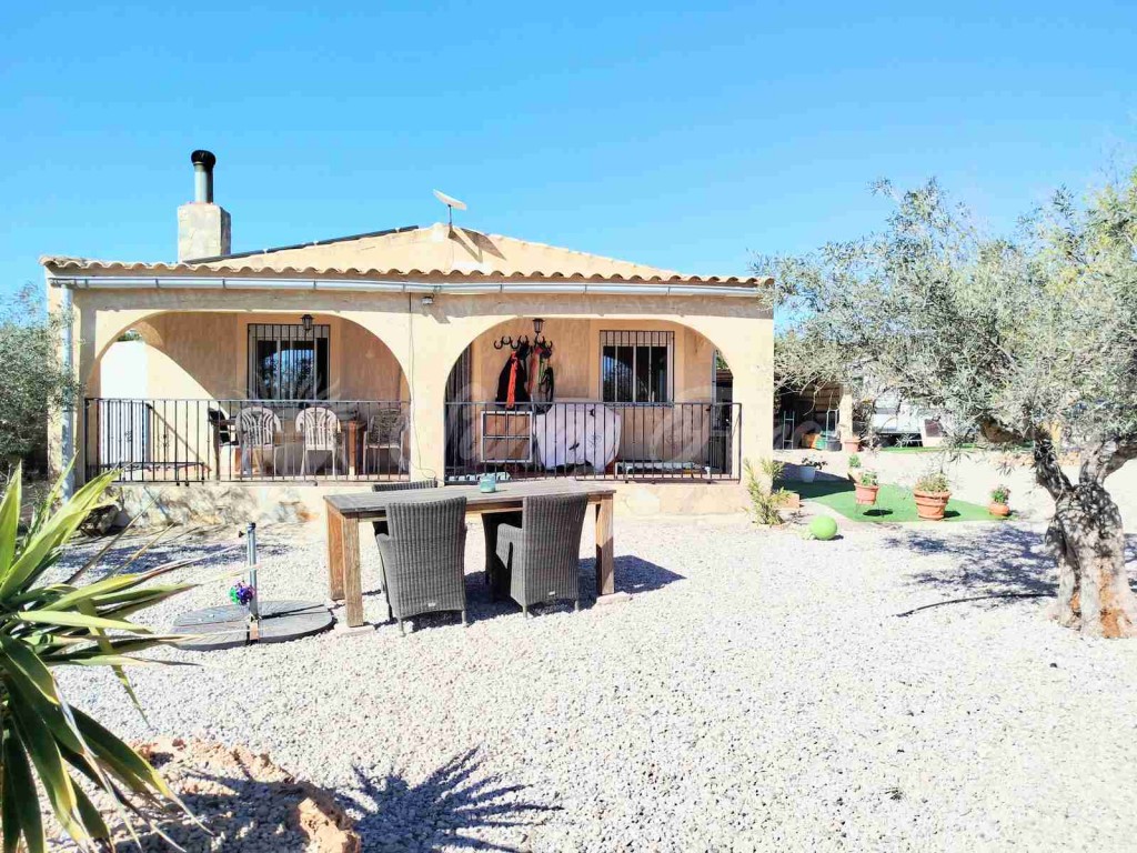Imagen 1 de Casa de campo-Masía en Venta en Caudete Albacete