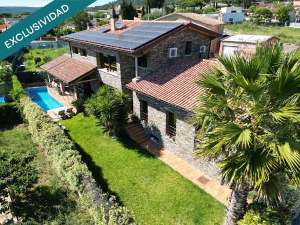 Imagen 2 de Villa exclusiva con piscina (LICENCIA TURÍSTICA)