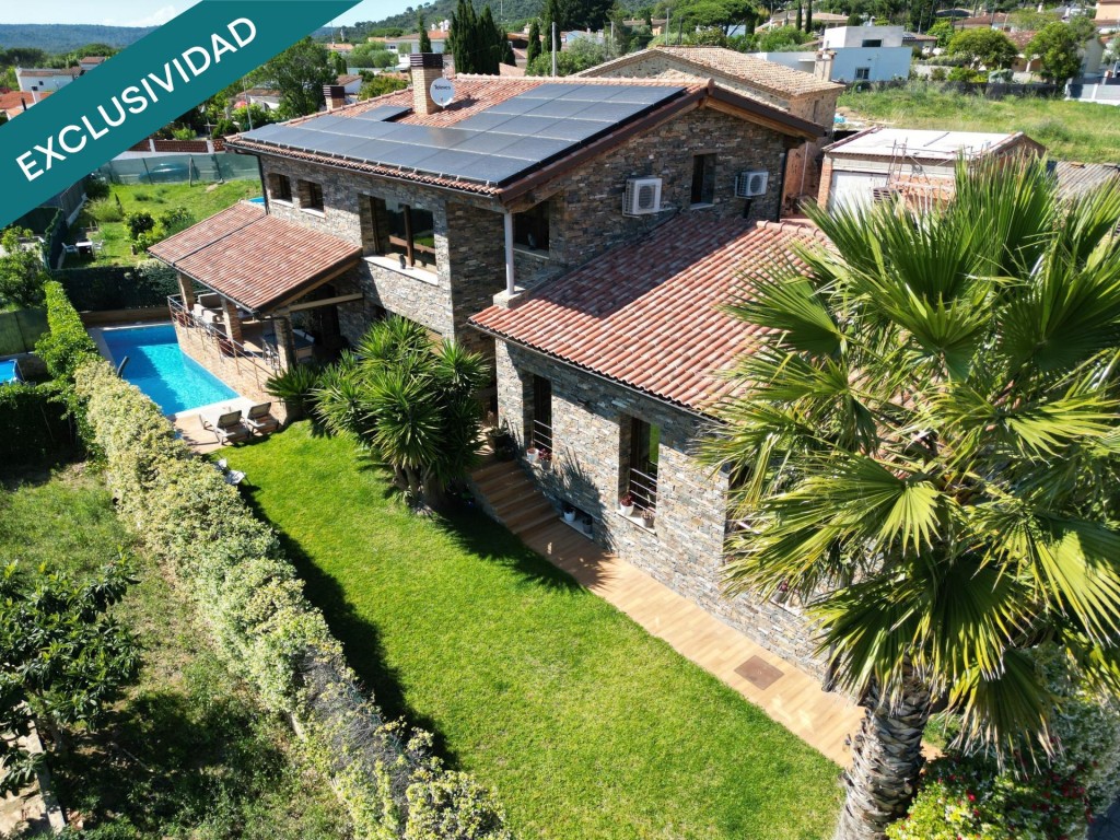 Imagen 2 de Villa exclusiva con piscina (LICENCIA TURÍSTICA)