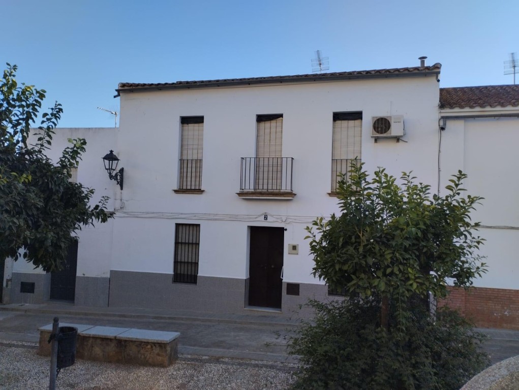 Imagen 1 de Bonita casa de pueblo en el centro del Pedroso!!!