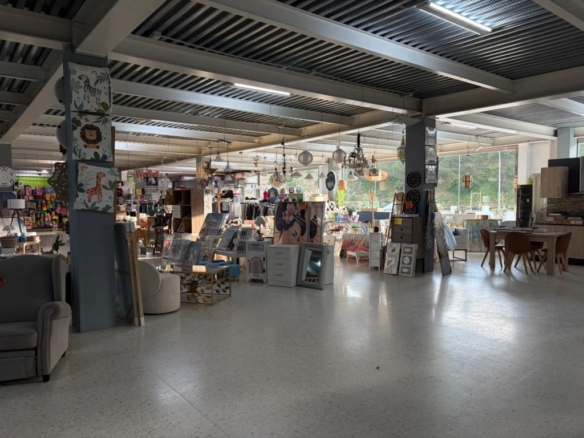 Imagen 3 de Magnífica nave industrial en Matalascañas!!!