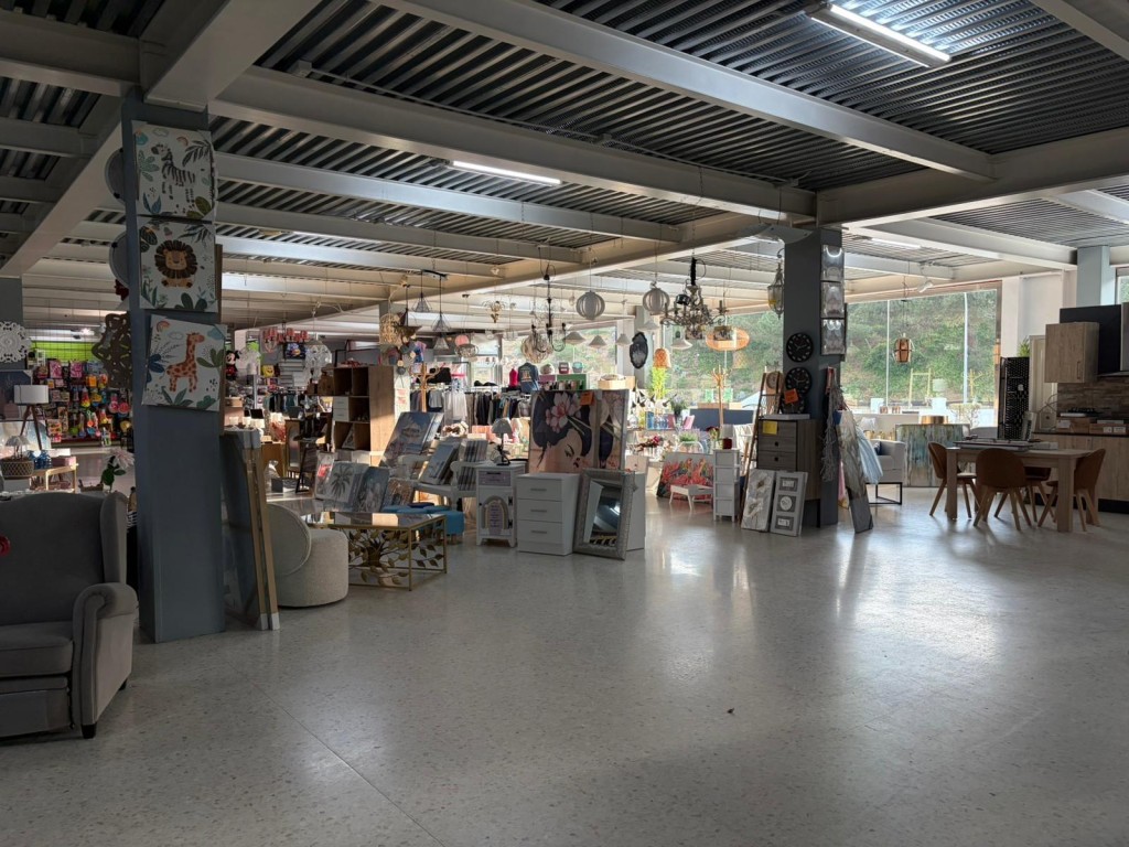 Imagen 3 de Magnífica nave industrial en Matalascañas!!!