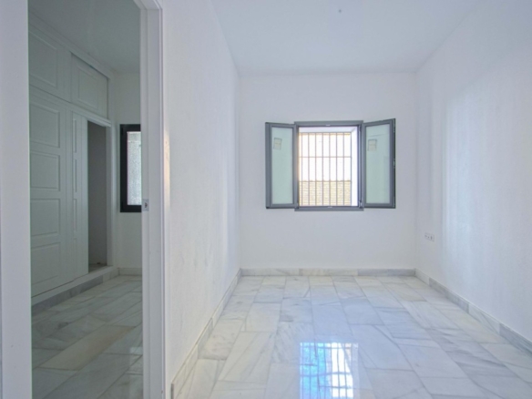 Imagen 4 de Piso a estrenar en San Lorenzo!!