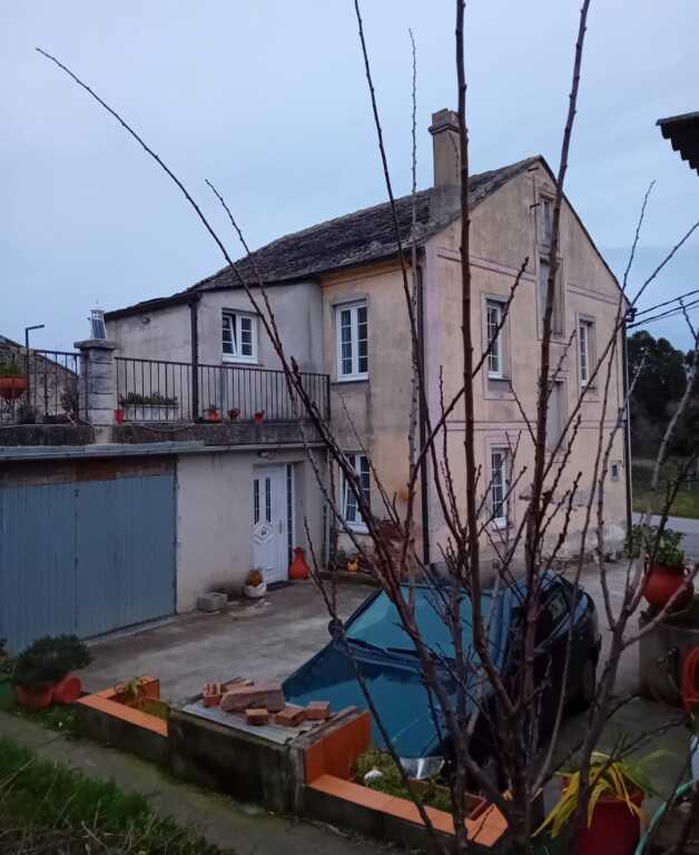 Imagen 2 de Casa-Chalet en Venta en Cangas (San Pedro) (Foz) Lugo
