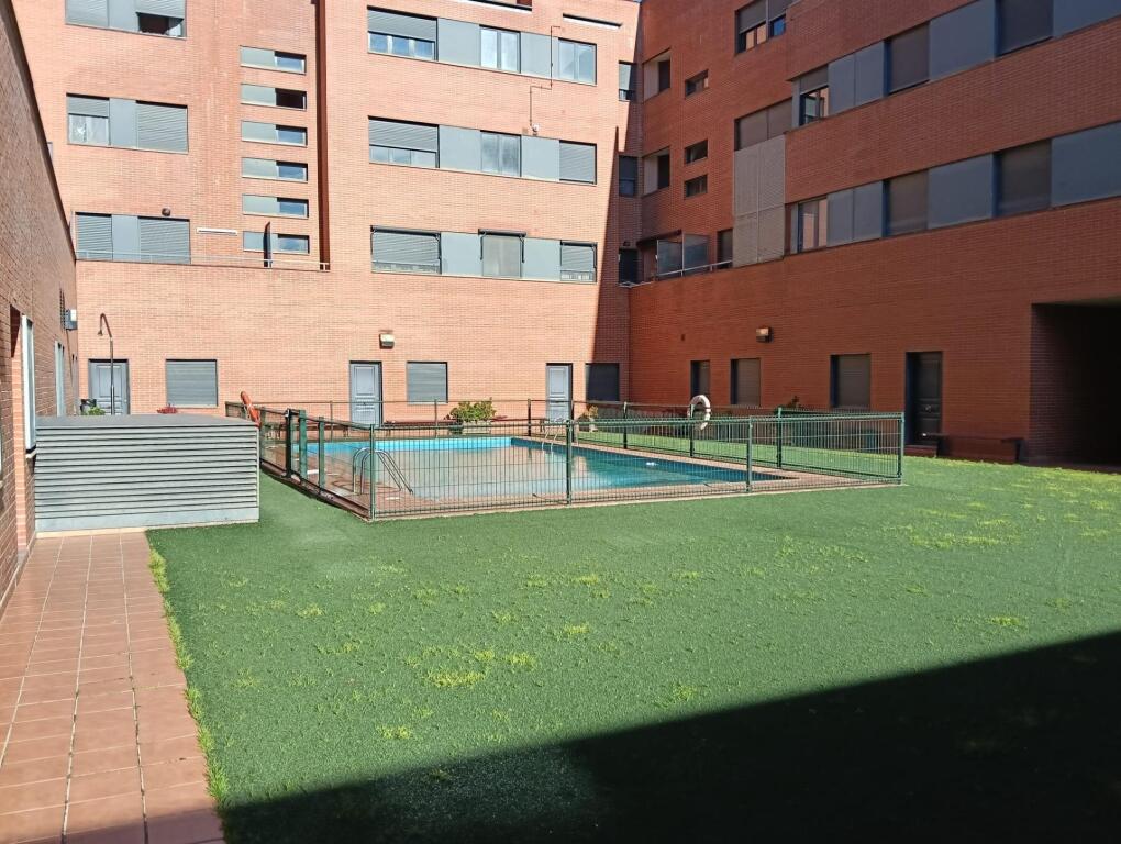 Imagen 4 de Amplio Local Comercial en Fuenmayor - Oportunidad Única