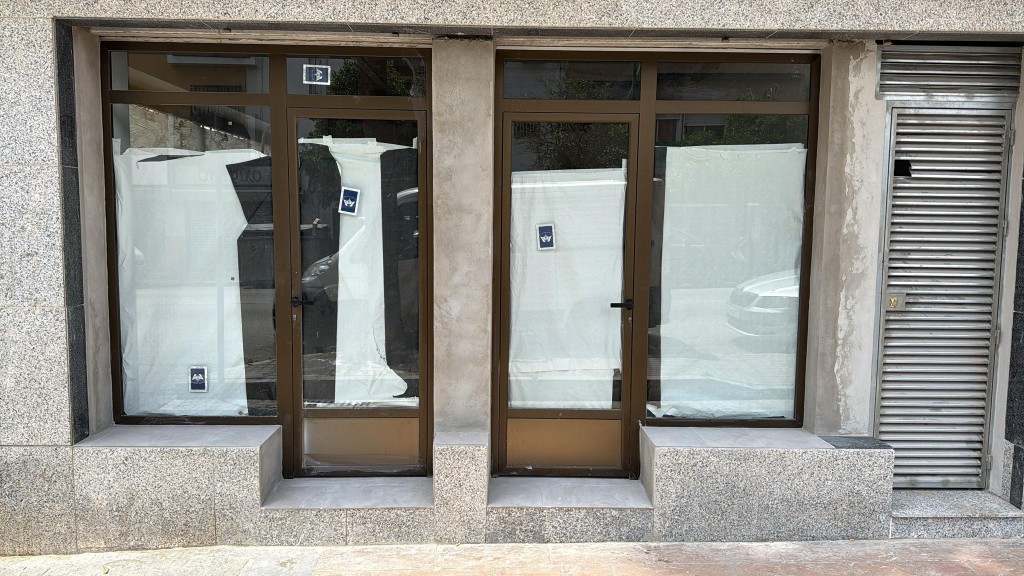 Imagen 2 de Local comercial en Alquiler en Sevilla Sevilla PARQUE AMATE