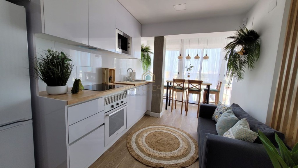 Imagen 4 de ESPECTACULAR ESTUDIO LOFT CON VISTAS AL MAR Y LA ALBUFERA REFORMADO