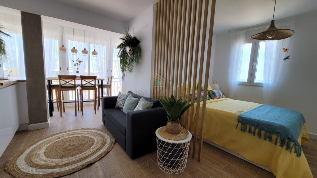 Imagen 1 de ESPECTACULAR ESTUDIO LOFT CON VISTAS AL MAR Y LA ALBUFERA REFORMADO