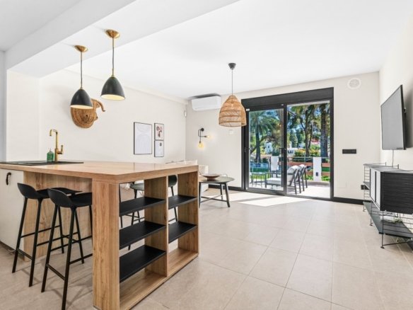Imagen 1 de Apartamento en Venta en Nueva Andalucia Málaga