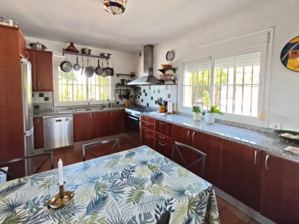 Imagen 4 de Casa-Chalet en Venta en Estepona Málaga