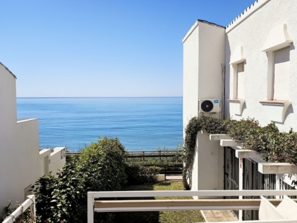 Imagen 2 de Adosada en Venta en Estepona Málaga