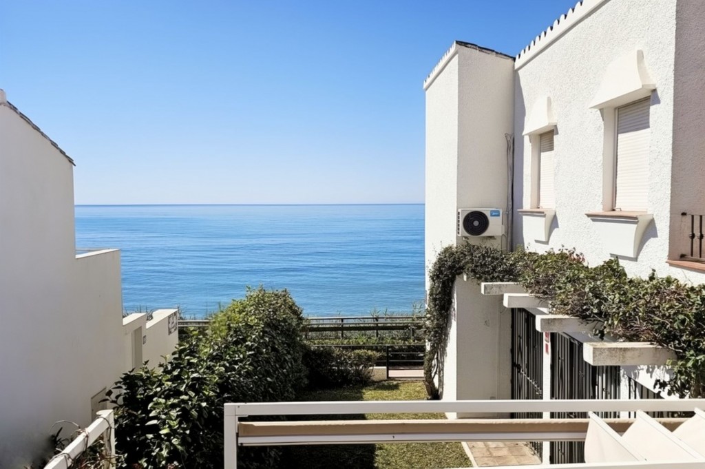 Imagen 2 de Adosada en Venta en Estepona Málaga