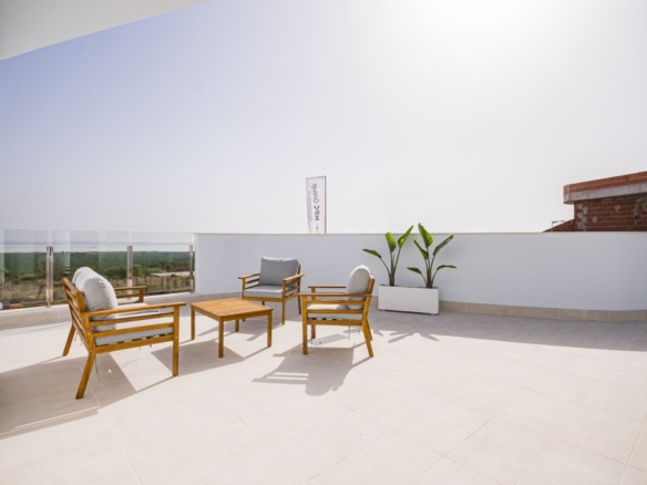Imagen 4 de Adosada en Venta en Torrevieja Alicante