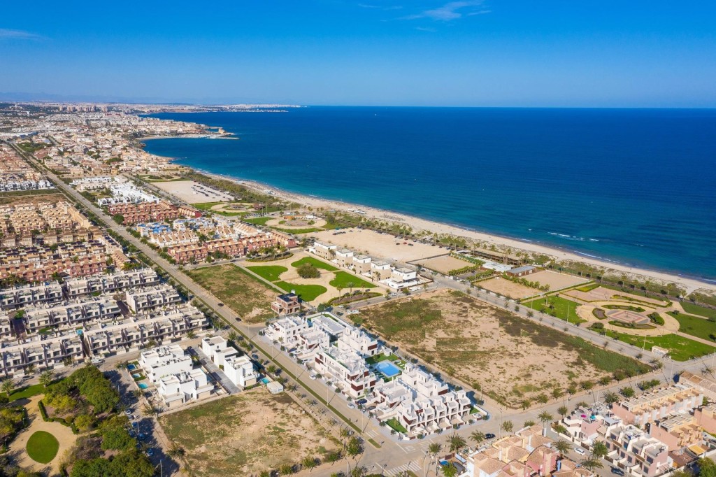 Imagen 2 de Casa-Chalet en Venta en Pilar De La Horadada Alicante