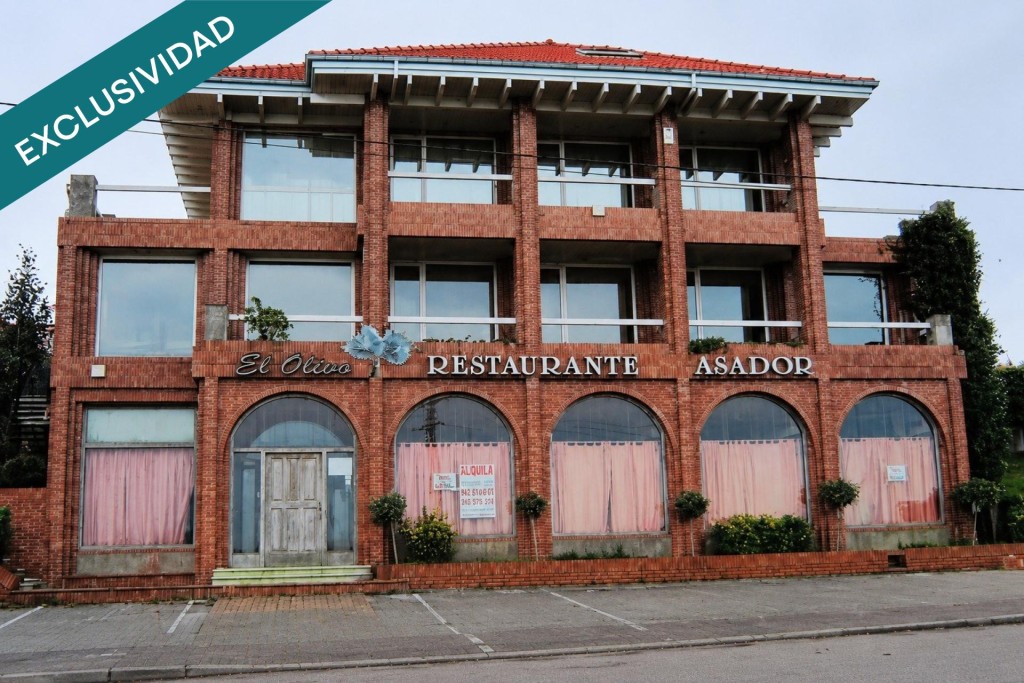 Imagen 1 de ¡OPORTUNIDAD DE INVERSIÓN! Urge Venta de este Activo de inversión patrimonial de 1.562 m² con vivienda de lujo y extraordinario potencial de inversión junto a Santander