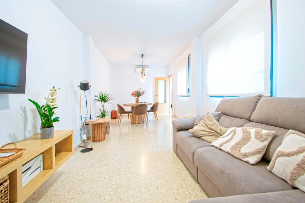 Imagen 2 de Bonita vivienda adosada en Villanueva del Ariscal con patio y garaje!!!