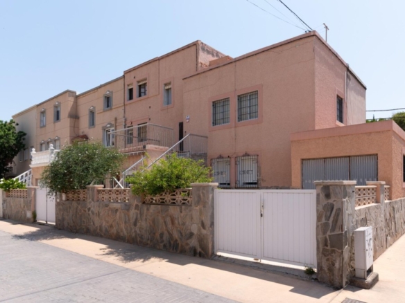 Imagen 3 de VIVIENDA EN CIUDAD JARDIN