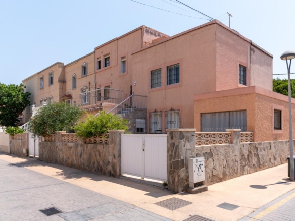 Imagen 1 de VIVIENDA EN CIUDAD JARDIN