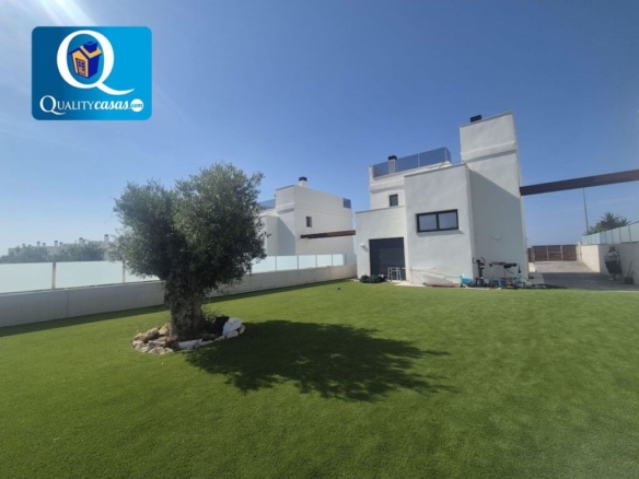 Imagen 1 de Casa-Chalet en Venta en Mutxamel Alicante Ref: E16474