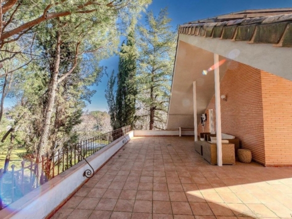 Imagen 1 de ESPECTACULAR VILLA DE LUJO EN URBANIZACIÓN LAS VEGAS