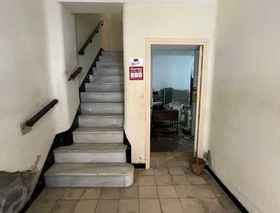 Imagen 3 de Casa para reformar en el Centro de La Palma del Condado!!!