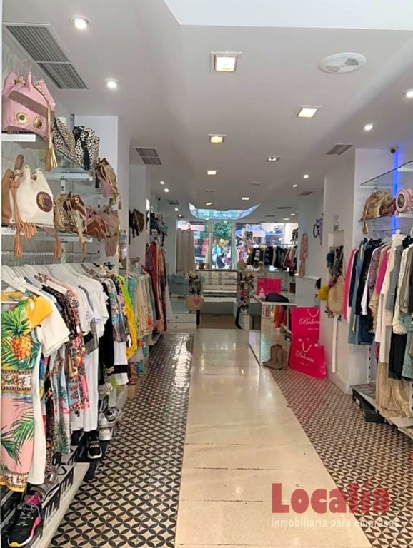 Imagen 2 de Local comercial en Amós de Escalante. Santander