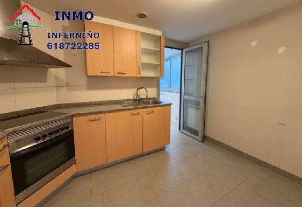 Imagen 2 de Piso en Venta en Naron La Coruña Ref: 438384