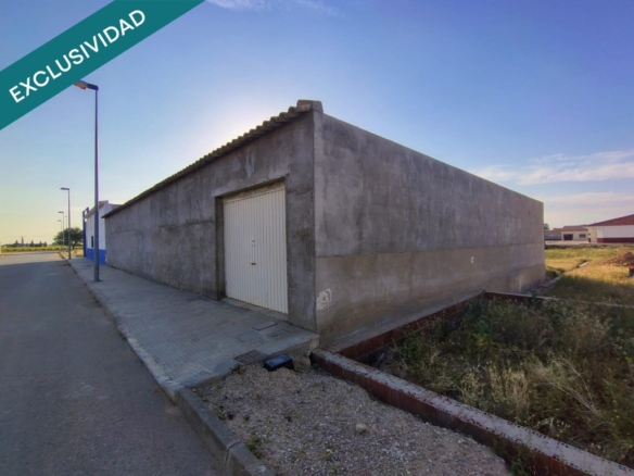 Imagen 1 de CERCADO CON PISCINA