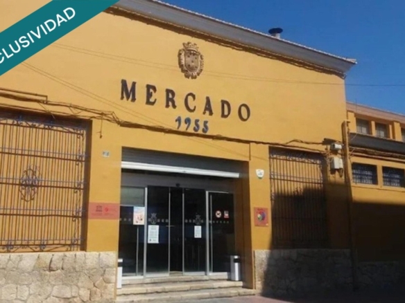 Imagen 1 de Traspaso de puesto en el MERCADO MUNICIPAL de DENIA