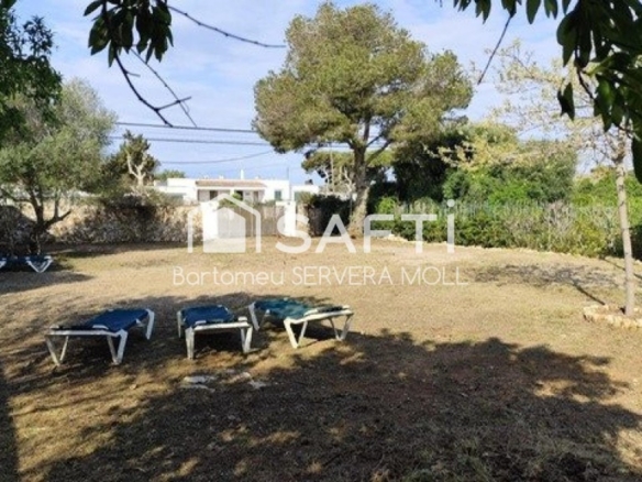 Imagen 3 de Entre el encanto de Ciutadella y las aguas cristalinas de Santandria: una oportunidad única para construir en Menorca.