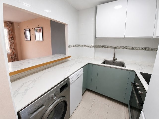 Imagen 4 de ESTUPENDOM PISO EN VENTA EN CASARES COSTA
