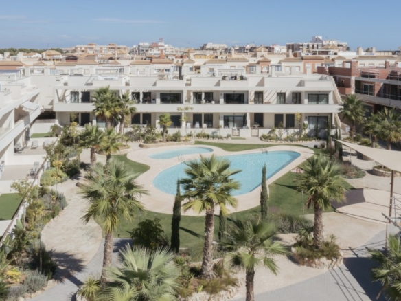 Imagen 1 de Casa-Chalet en Venta en Torrevieja Alicante