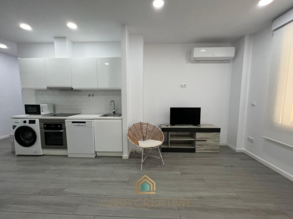 Imagen 2 de ESTUDIO LOFT EN ALQUILER JUNTO AL MERCADO CENTRAL – VALENCIA