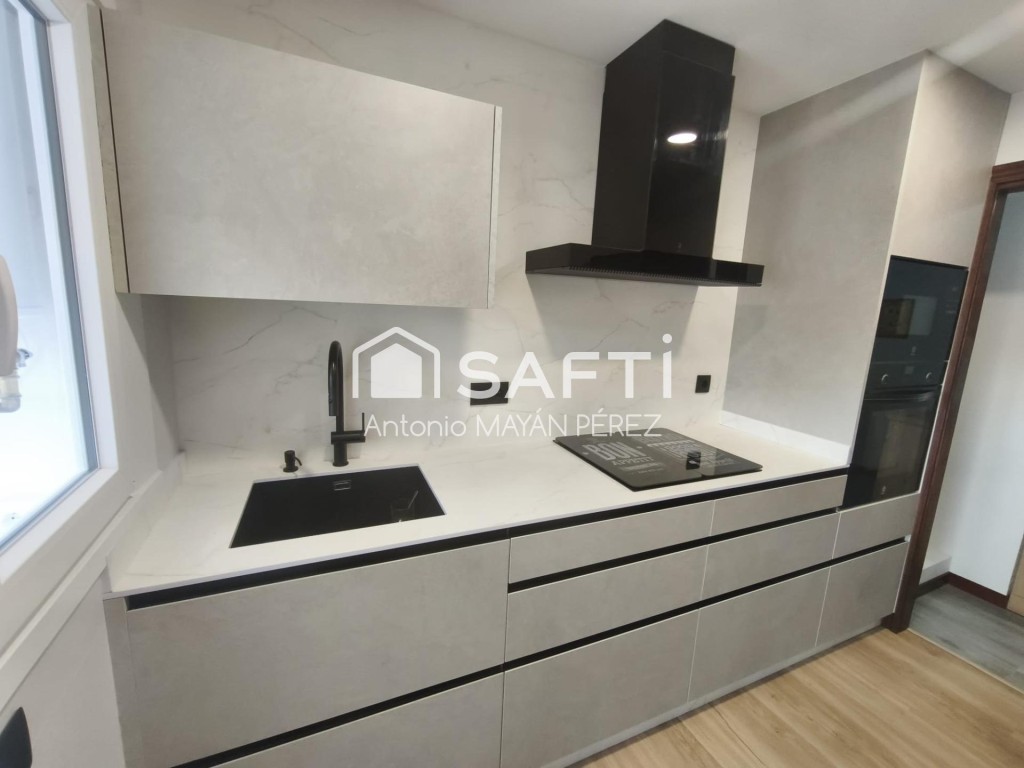 Imagen 2 de PISO EN VENTA EN SANTIAGO DE COMPOSTELA
